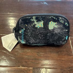 Lululemon mini belt bag!